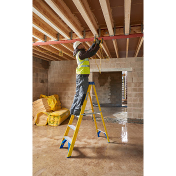 Werner Stepladder 6 Tread Fibreglass En131*