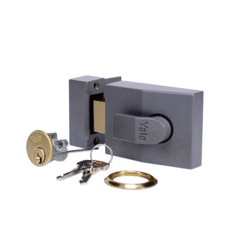 Yale 82 Deadbolt Nightlatch PB 60mm